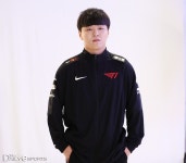 [롤챔스] 데뷔전 MVP 엘림 최엘림 T1에 도움되는 선수 되겠다