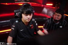 [포토] LCK 첫 세팅 쿠리 최원영 위잉위잉