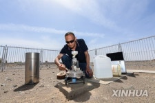 CHINA-INNER MONGOLIA-EJIN QI-METEOROLOGICAL STATION-WORKER (CN)