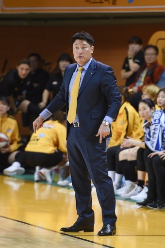 KIA 타이거즈, 불펜 강화 위한 트레이드로 김시훈과 한재승 1군 엔트리 등록