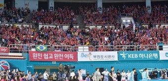 KBO 리그, 1000만 관중 돌파! TV 시청자 수 2억5000만명 기록하여 역대 최고 관중 평균 돌파