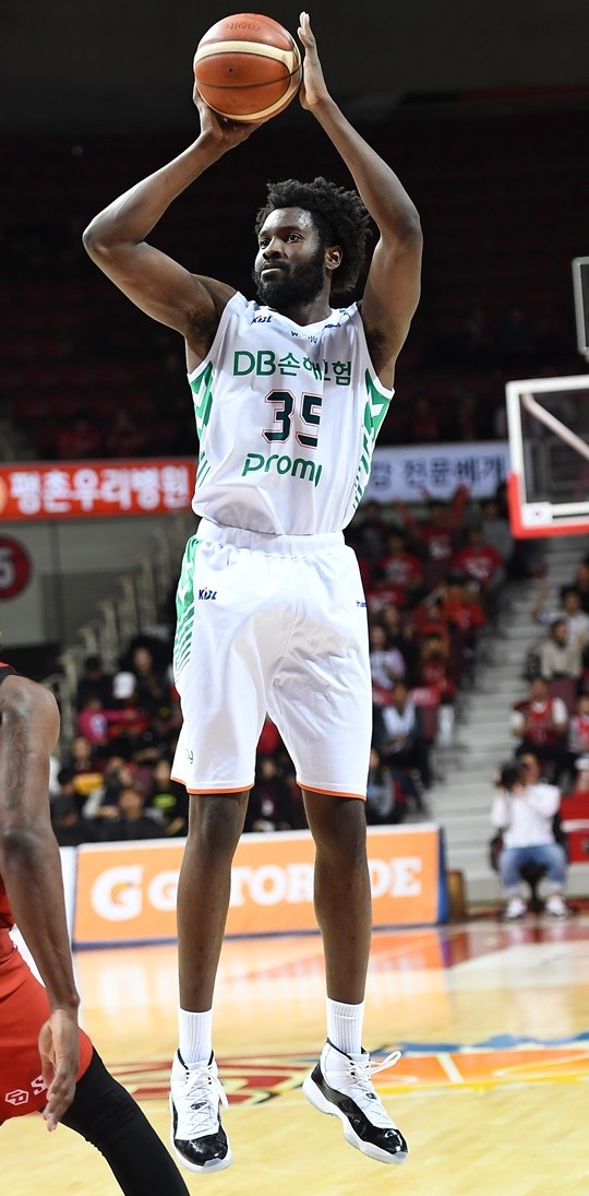 프로농구 원주 DB, 오누아쿠와 강상재 주도로 kt 꺾고 연승!