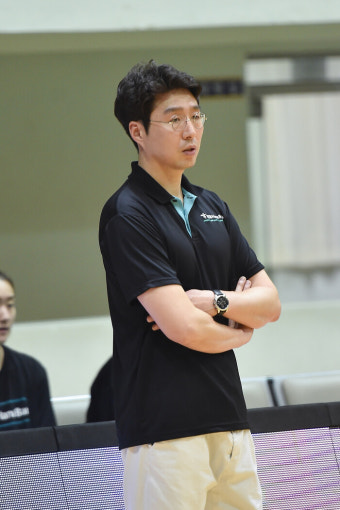 [20 박신자컵] '3연패 도전' 하나원큐 김완수 감독 