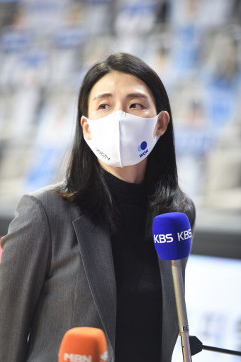 출격 앞둔 전주원 감독 “주어진 상황에서 최선 다할 것”