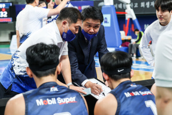 [경기 전] 유도훈 한국가스공사 감독, “볼 없는 수비가 중요하다” … 은희석 삼성 감독, “김광철-박민채-전형준이 버텨야 한다”