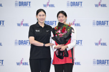 [WKBL 신인 드래프트] “감독님 안목 Good!” 온양여고 이원정, 1R 2순위로 BNK 품에... 2R 3순위로는 단국대 박지수 지명