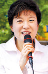 지역구서 패하면 부담, 신발 바꿔 신고 열흘 넘게 강행군