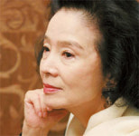 배우 윤정희(1944~ )