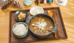 15가지 향신료와 만난 말랑말랑 한우 곱창