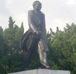 “동쪽서 바람 불어오니 눈에 봄이 가득” 덩샤오핑의 꿈 실현