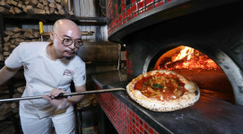 토핑? 소스? 진짜 ‘핏짜’는 반죽이 99%