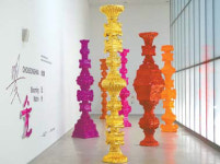 쌓아올린 고물들, 신전이 되다: 최정화 작가 개인전