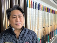 숨 헐떡이며 당구 치는 사람 봤나…사실상 두 달간 휴업