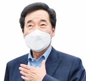 이재명·이낙연 전국 순회 경쟁…‘소 칼 vs 닭 칼’ 논쟁도 계속