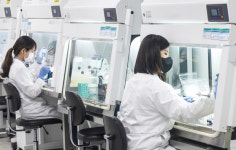 733포병대대마트 | 군 제대를 미뤘다… 포탄에 1m 깎인 734고지 유해 발굴 위해