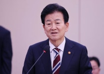 김여정의 당근책? “정동영 무인기 유감 표명, 상식적인 행동”