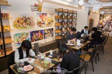 [포토] 사당역에 열린 트라이아, 메이플 2 테마카페 가자