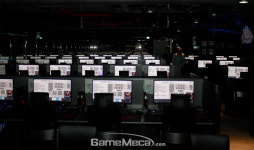 [포토] 종로 명소 되나! PC방·카페까지 마련된 LoL 파크