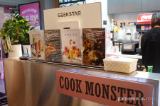 햄버거·라면·핫도그에 덮밥까지, 맛집과 경쟁하는 PC방