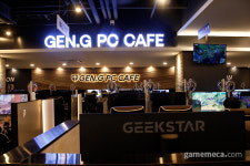 신촌에 e스포츠팀 젠지 이름을 단 PC방이 오픈했다