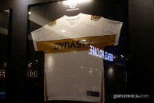 신촌에 e스포츠팀 젠지 이름을 단 PC방이 오픈했다