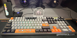 귀여움으로 똘똘, 강남역 4번 출구 앞 메이플 PC방 오픈