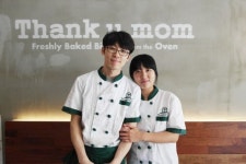 부부창업의 성공 롤모델 땡큐맘치킨 수명산파크점