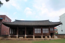 [이현군의 옛지도 여행] <끝> 1000년 된 은행나무가 객사터를 지키고 있는 충청도 청안