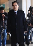 최순실 이권 부당지원 의혹 김종 전 문체부 차관, 19시간 검찰 조사 후 귀가