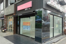 압구정 건물주의 뒤늦은 후회…임대료 10% 내려도 임차인 싸늘