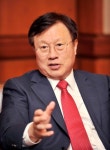 이스즈 중형트럭 엘프 현대차 마이티에 도전...민병관 큐로모터스 사장 타보면 안다