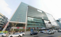 10년째 방치된 부산 서면 피에스타 복합쇼핑몰, 이번에는 팔리나
