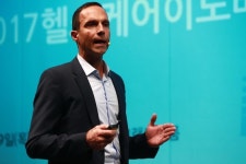 [헬스케어이노베이션 2017] 샤크라바티 나비칸 CEO 암 표적 치료에도 골든 타임이 있어⋯조기 치료가 효과 높아