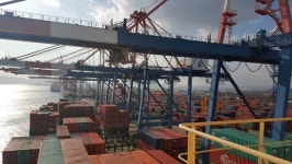 [승선 르포]① 잠들지 않는 수출 전진기지…24시간 분주한 부산·광양항