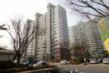 [경매사냥] 2억원 이하 경기·인천 아파트…수원시 영통구 영통동 신나무실주공 전용면적 49.6㎡ 1회 유찰 1억4910만원