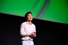 네이버 블로그, AI·동영상 강화 유튜브 한판 붙자