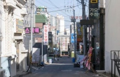 [GM 군산공장 폐쇄 1년]① 불꺼진 군산경제...상가는 문 닫고, 청년들은 외지로