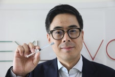 덱스레보, 액상필러 세계 첫 개발…눈가주름까지 편다