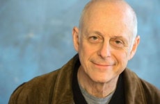 美 배우 마크 블럼, 연예인 첫 코로나 사망...마돈나 등 애도 이어져