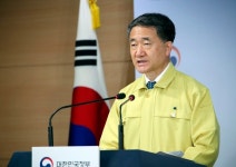 정부, 사실상 사회적 거리두기 무기한 연장(종합)