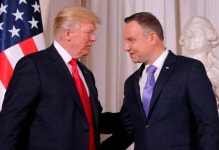 트럼프, 폴란드와 코로나 후 첫 정상회담 원전 수주 총력전...한국은?