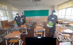 [코로나 반년] 아이들은 아직 학교로 돌아가지 못했다