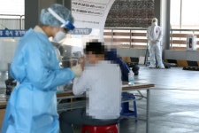 최초 발병자가 방문 사실 숨긴 천안 사우나… 14명 집단 발병