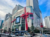 명품 브랜드 대거 입점…롯데百 본점 전면 개편