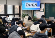 인권위 “교무실 청소에 학생 동원하는 것은 인권침해”