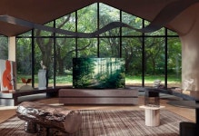 삼성 네오 QLED TV 가격에 웃는 LG전자…“더 저렴한 OLED 인기”