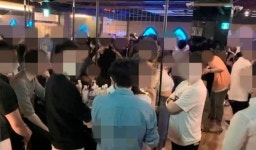 경찰, 강남역 무허가 클럽서 200여명 적발...30∼40대 주부·직장인 춤판