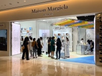 수족관 카페서 ‘물멍’ 어때요...7년 만에 개편한 롯데월드몰