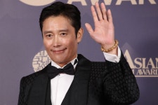 ‘오징어게임’ 이정재·이병헌, 11월 6일 美 예술계 행사 초청