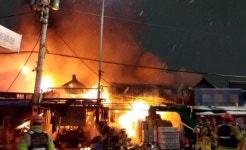청량리농수산물시장 화재… 점포 13곳 소실·1억 피해